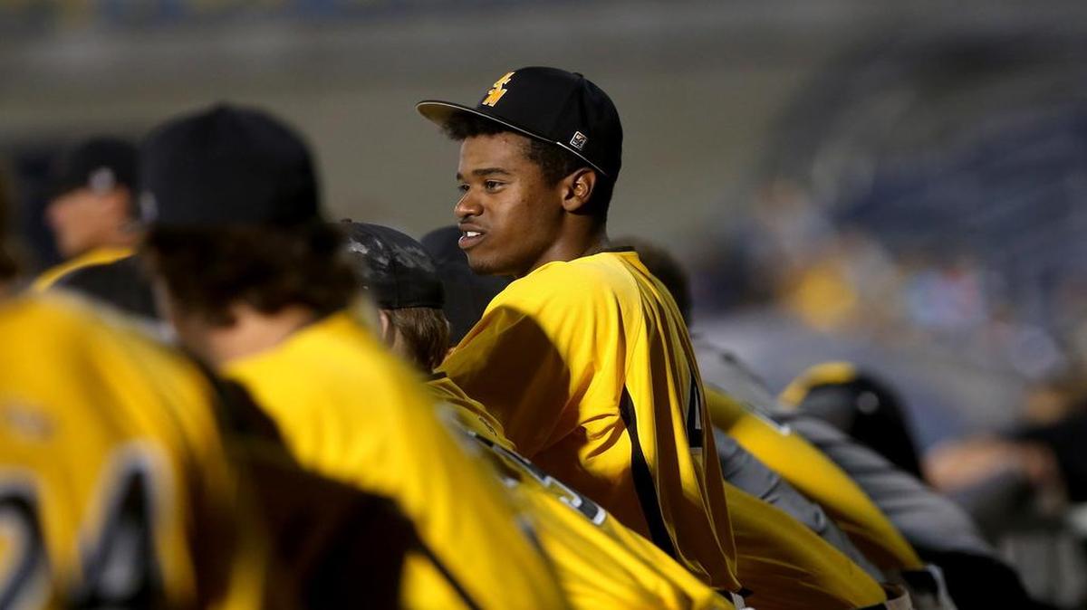 Southern Miss' Tracy Hadley helped the Golden Eagles clinch the Conference-USA championship Sunday with a 8-0 win over UAB.