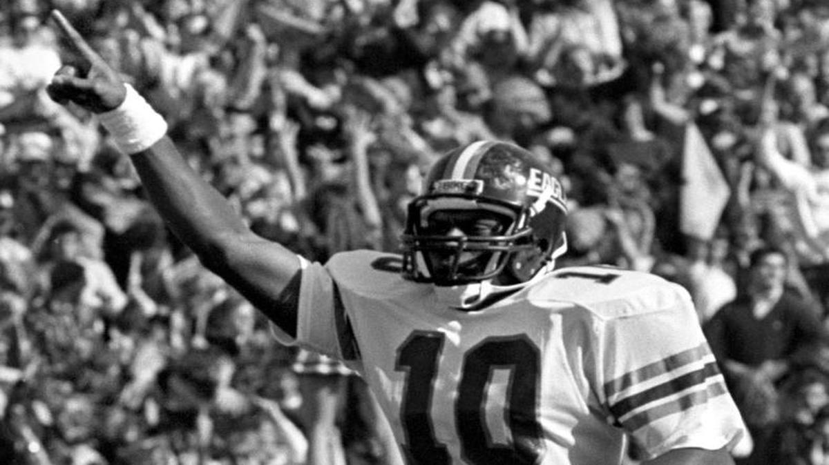 Reggie Collier celebrates a Golden Eagle victory over Alabama in 1982.