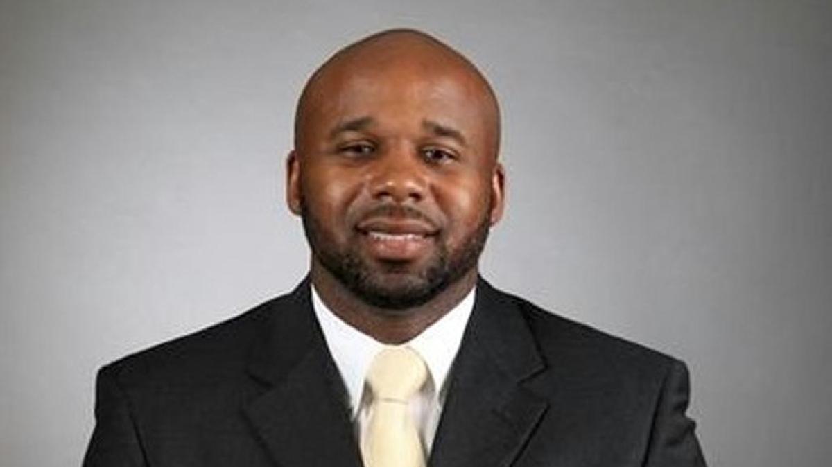 Desmond Lindsey