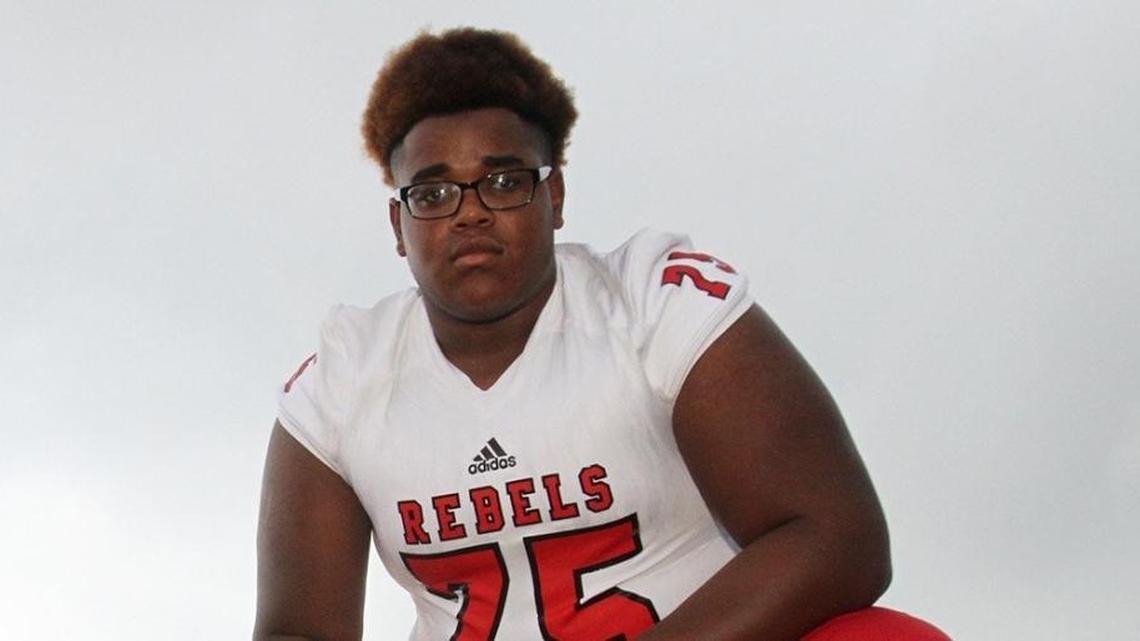 Harrison Central High School offensive linemen Jacob Shoemaker, left, and Bryce Ramsey.