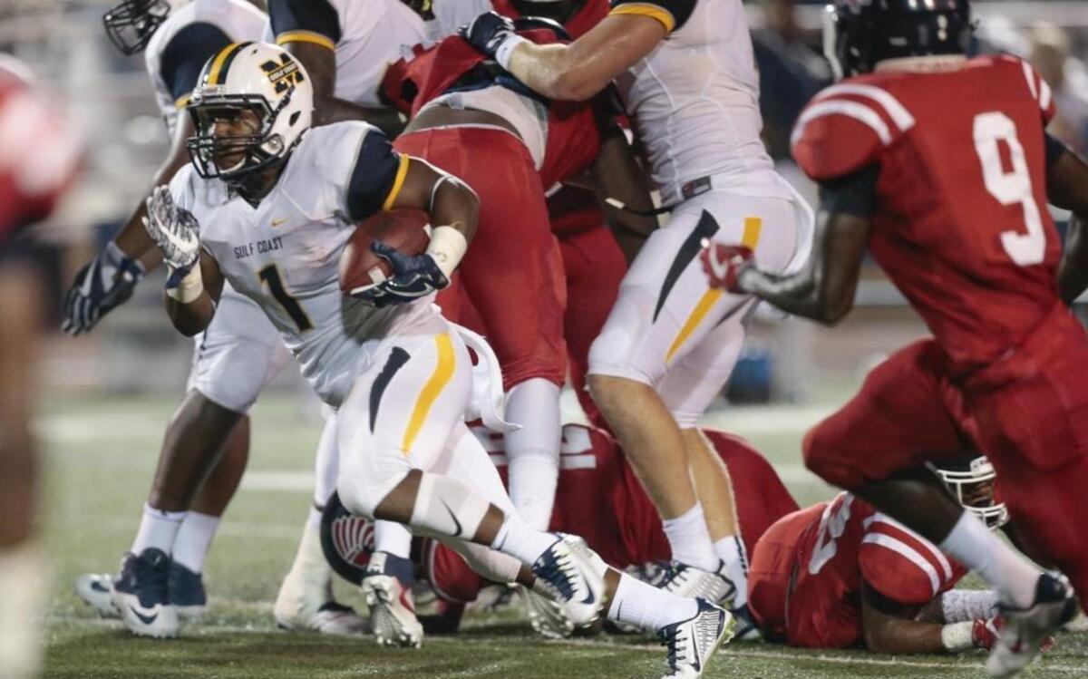 Mississippi Gulf Coast Community College Bulldogs running back Deandre Torrey (1) breaks for a long gain during the game between Itawamba C.C. and MGCCC at A.L. May Memorial Stadium, Perkinston, MS, Thursday, August 31, 2017. MGCCC won at Copiah-Lincoln on Thursday.