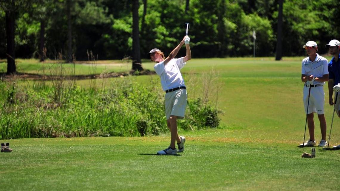 Gulf Coast golf team ranked No. 1 in nation