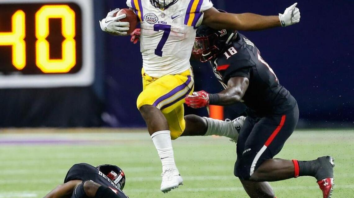 LSU RB Fournette in walking boot