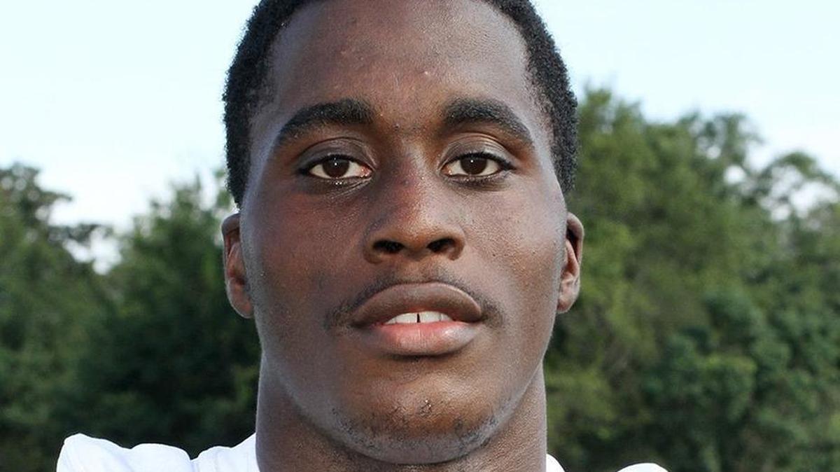 Gulfport High School wide receiver Derick Hall