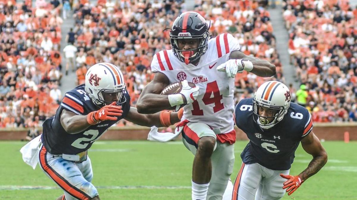 Ole Miss wide receiver D.K. Metcalf (14) scores against Auburn Tigers defensive back Daniel Thomas (24) and Auburn Tigers defensive back Carlton Davis (6). The Rebels host Vanderbilt Saturday.