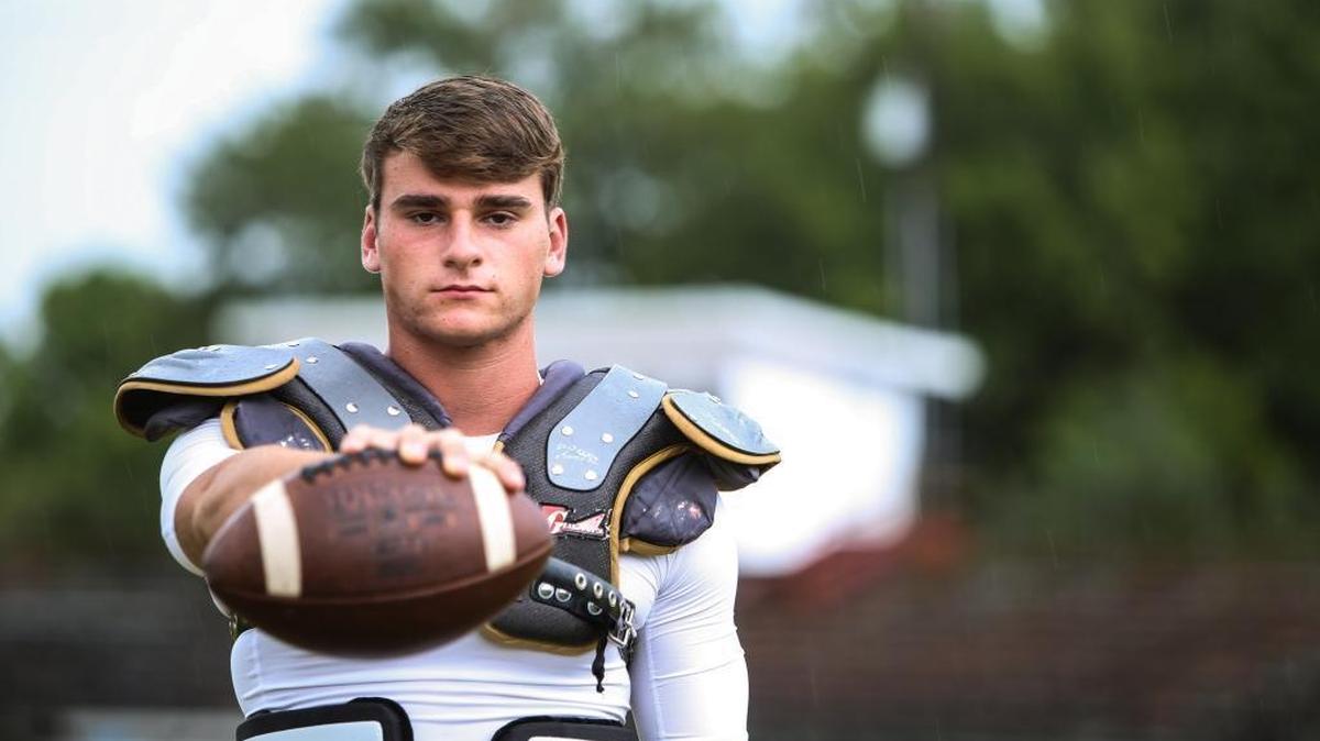 St. Stanislaus quarterback Jake Greer