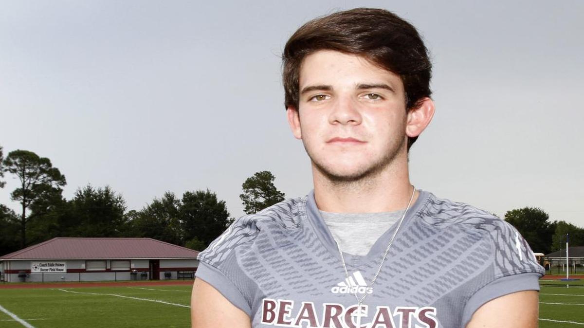 Long Beach QB Cade Crosby