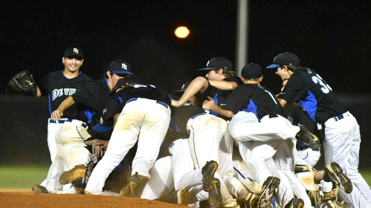 Pearl River Central celebrates its win over Hattiesburg to reach the 5A State Championship series.