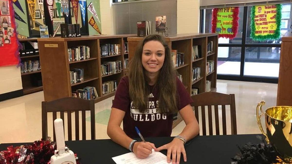 D’Iberville golfer Hannah Levi signed with Mississippi State Wednesday.  