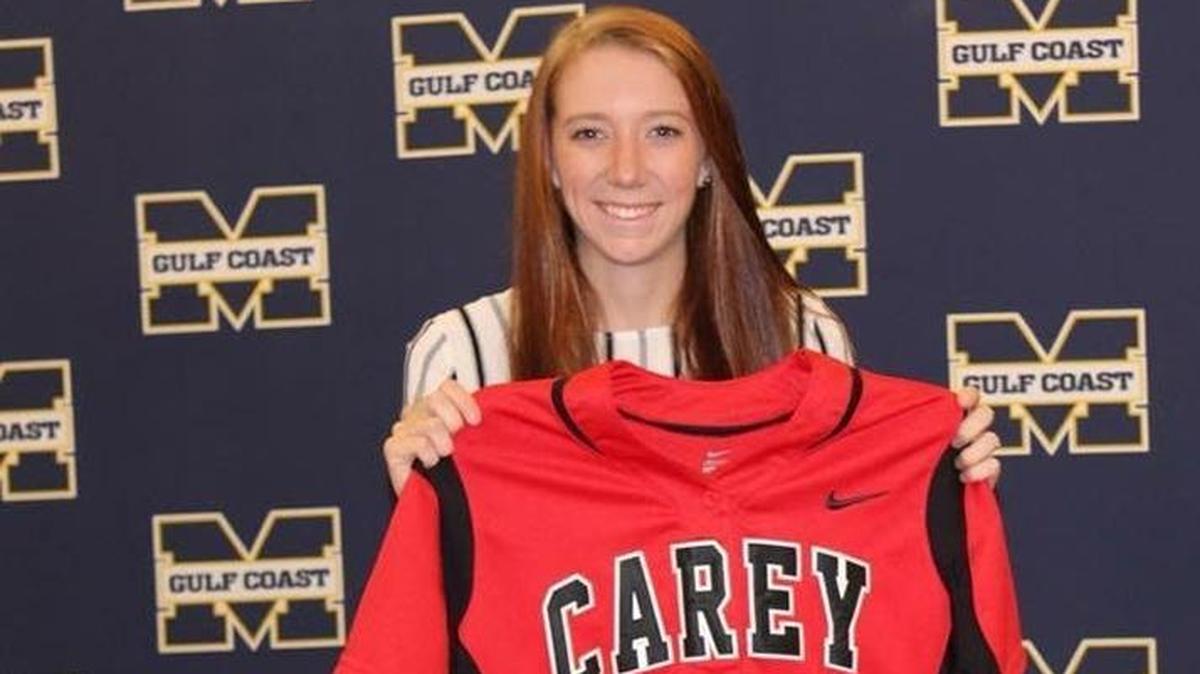 Former West Harrison graduate and current Mississippi Gulf Coast Community College softball player Kristen Sexton recently signed to play softball at William Carey.