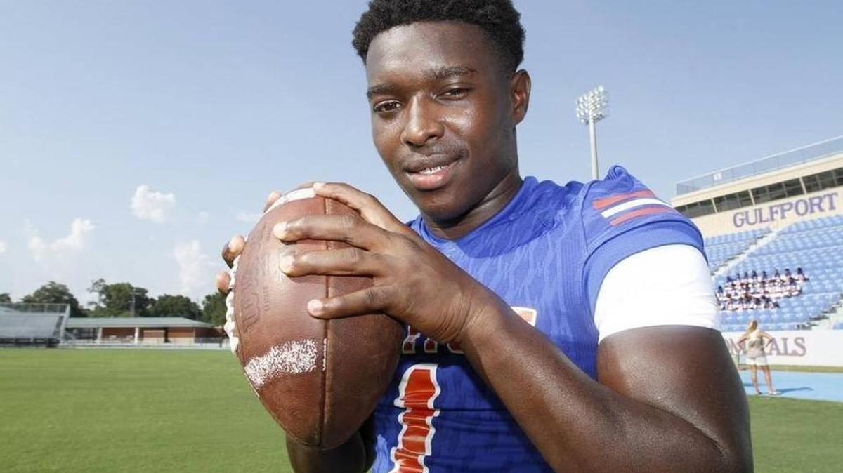 Gulfport quarterback Cleveland Ford.