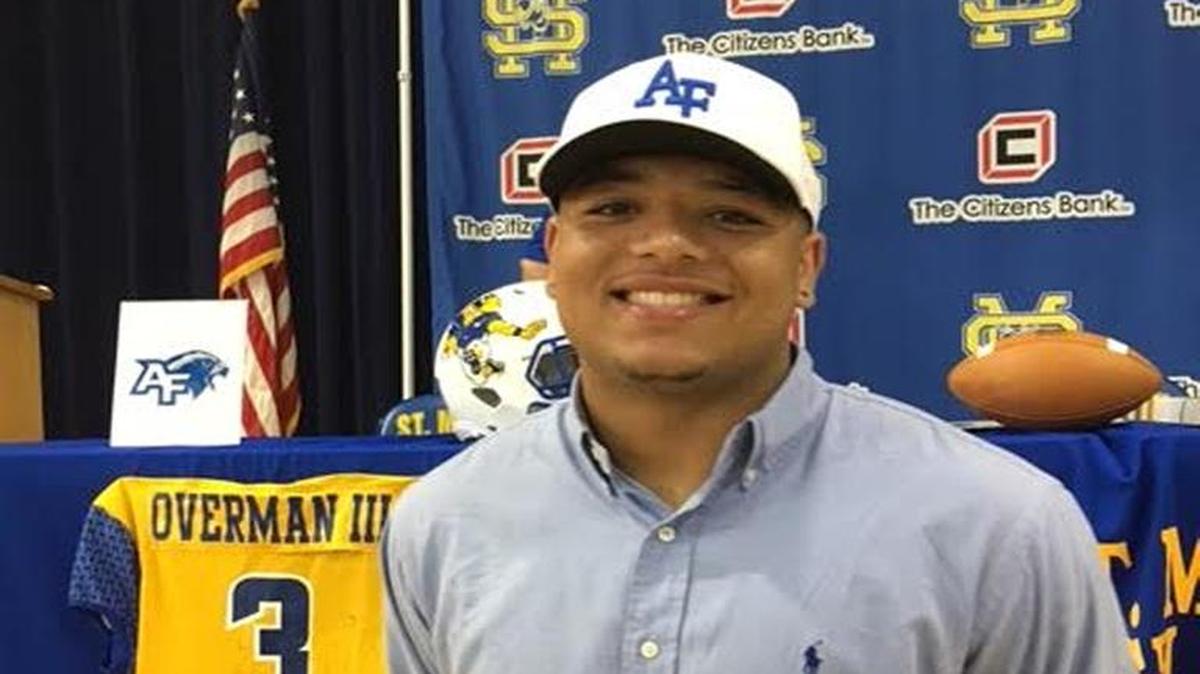 St. Martin quarterback Wayne Overman III signs with Air Force Academy