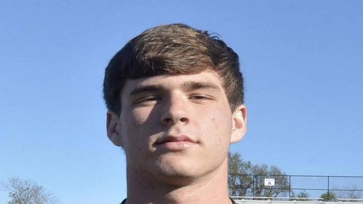 St. Stanislaus tight end Chase Rogers