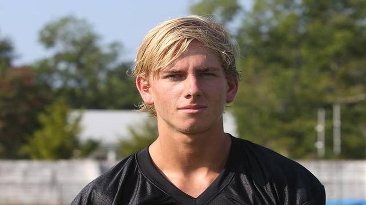 St. Stanislaus QB Myles Brennan