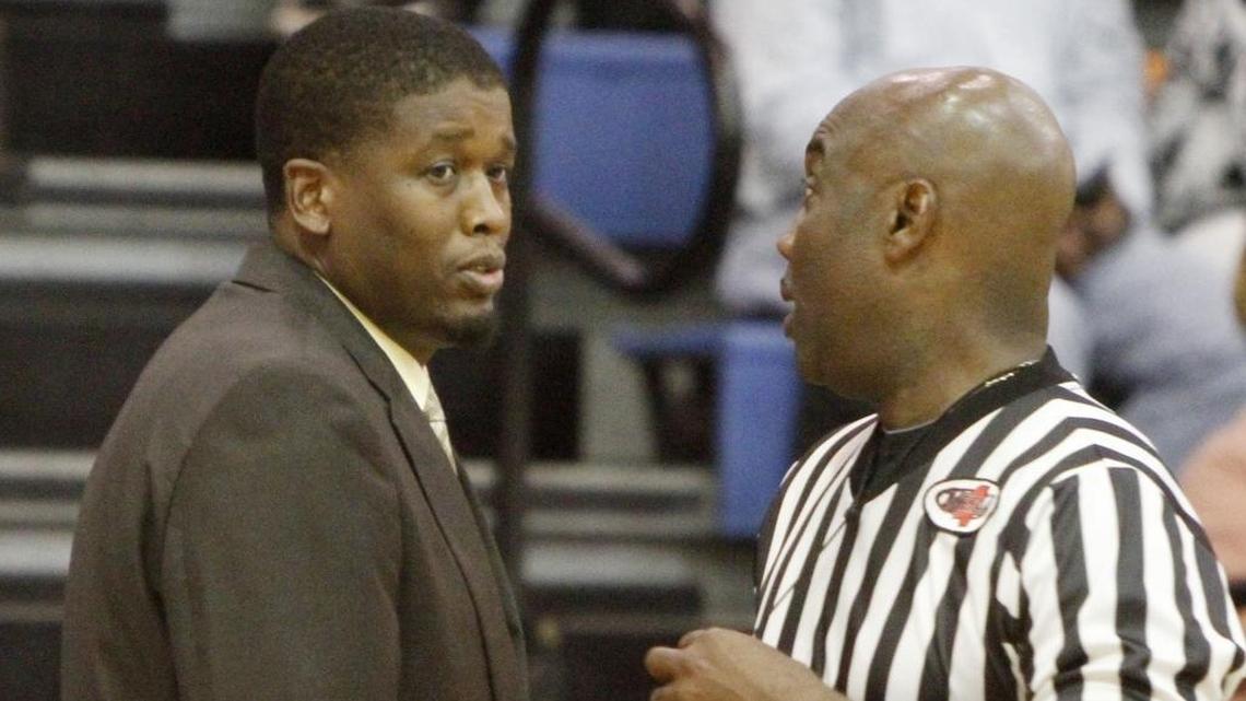Coast coach seeks apology after New Orleans basketball team quits mid-game