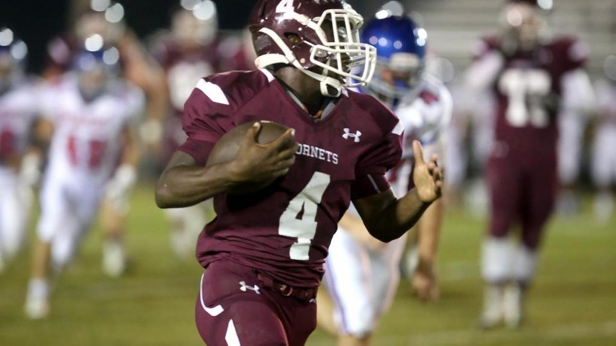 East Central's Tony Brown runs the ball against Pass Christian on October 7, 2016.