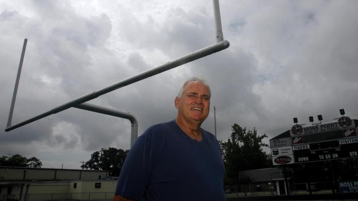 Moss Point will name its football stadium after longtime coach Jerry Alexander on Friday.