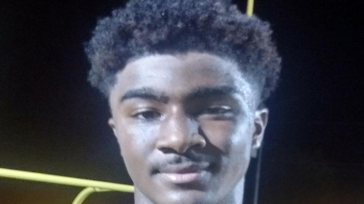 Gautier’s Micah Kelly
