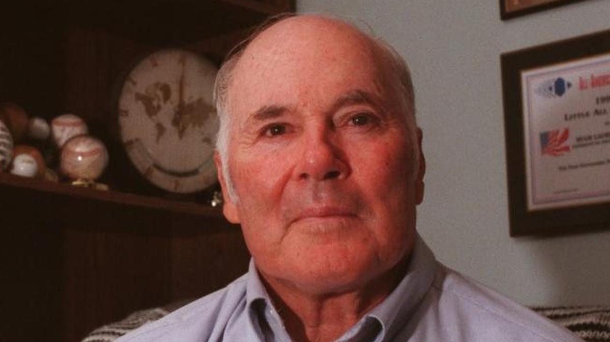 Former Ocean Springs High School football coach and Southern Miss athlete Hugh Laurin Pepper died on Sunday.