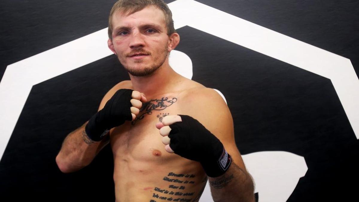 UFC featherweight Jason Knight fell short against top five featherweight Ricardo Lamas at the Honda Center in Anaheim, Calif.