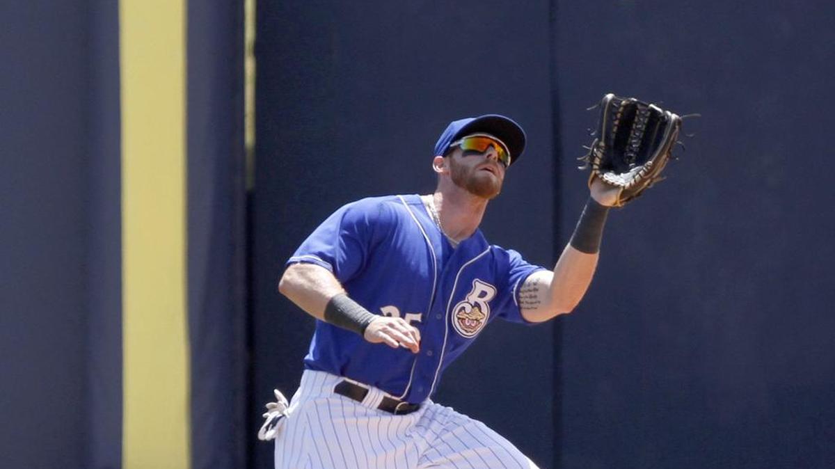 Shuckers right fielder Michael Reed played well Friday night against Chattanooga.