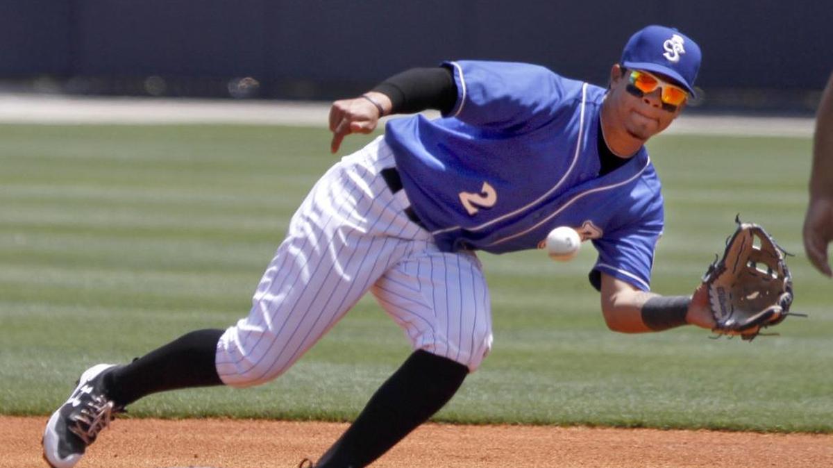 Shuckers second baseman Angel Ortega made a clutch play for the second straight day. 