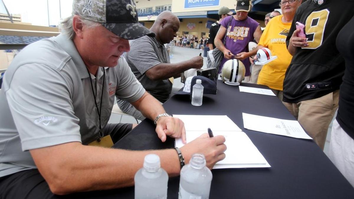 Former Saints player Morten Anderson signs autographs during a fundraiser at MGM Park in 2016 to raise money for a new Hall of Fame building in New Orleans. The Saints Hall of Fame weekend returns to Biloxi on June 9-10.