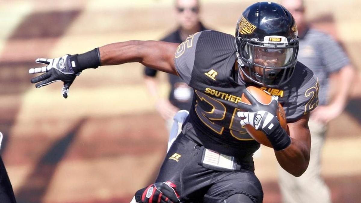 Southern Miss running back Ito Smith is on pace to set new USM career marks in rushing touchdowns and all-purpose yardage this season.