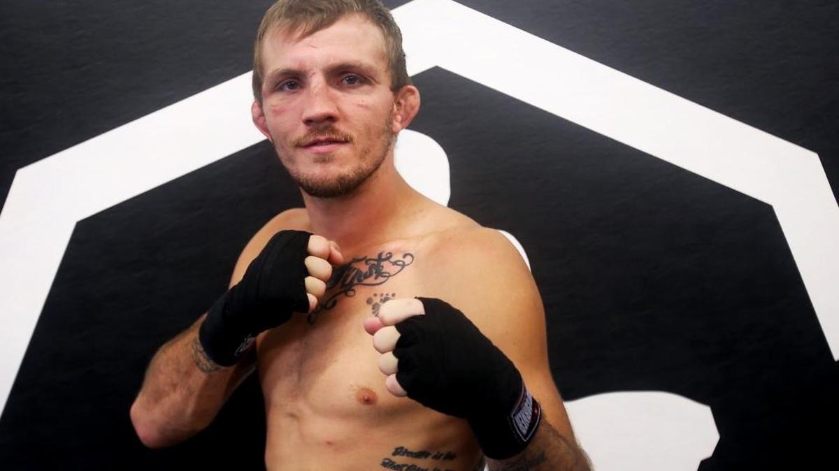 UFC featherweight Jason Knight faces Gabriel Benitez Saturday night in Fresno, California.